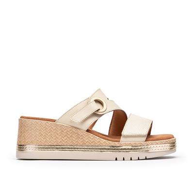 Clarks Womens Kidiki Cove Wedges