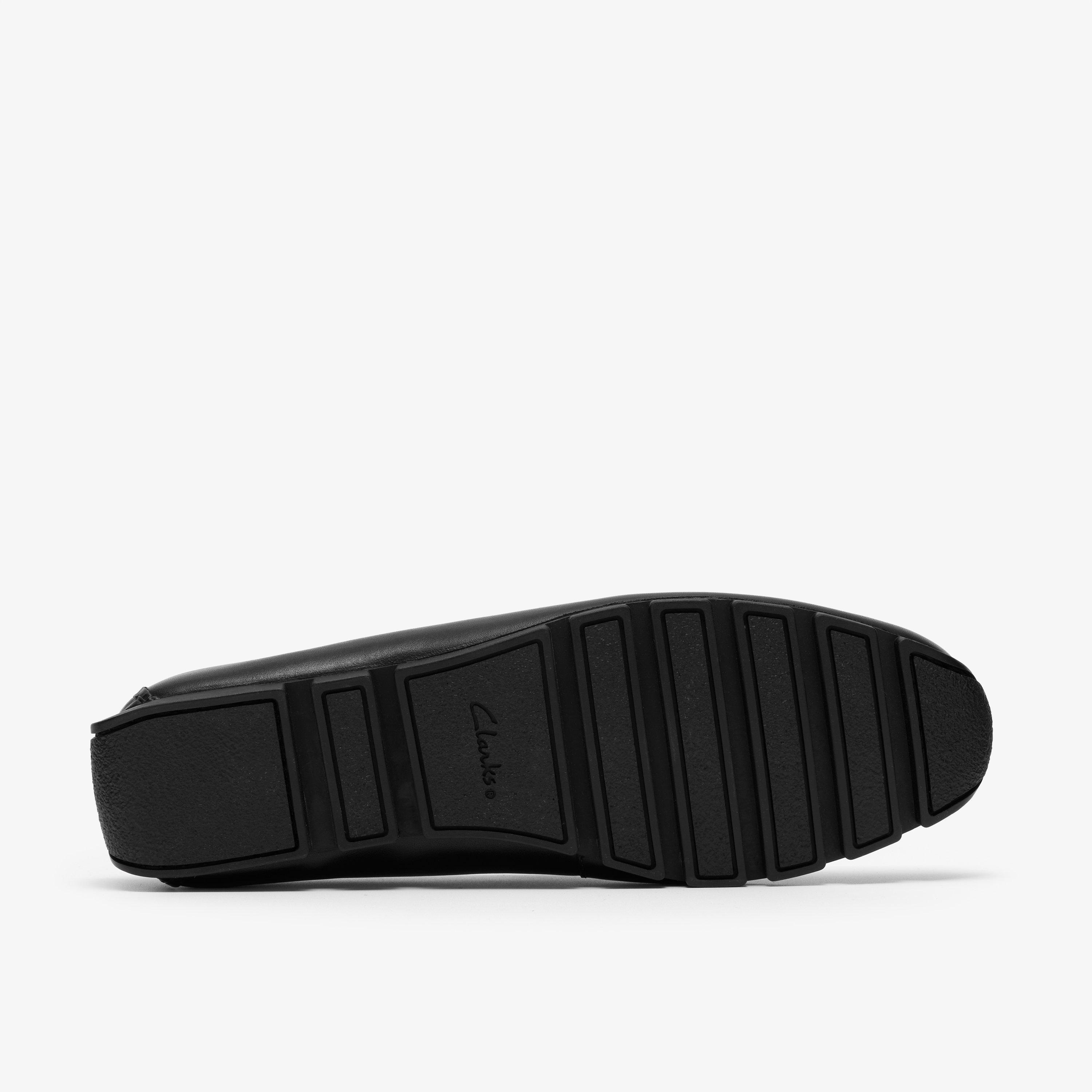 Clarks Corsley Plain | MainPlace Mall