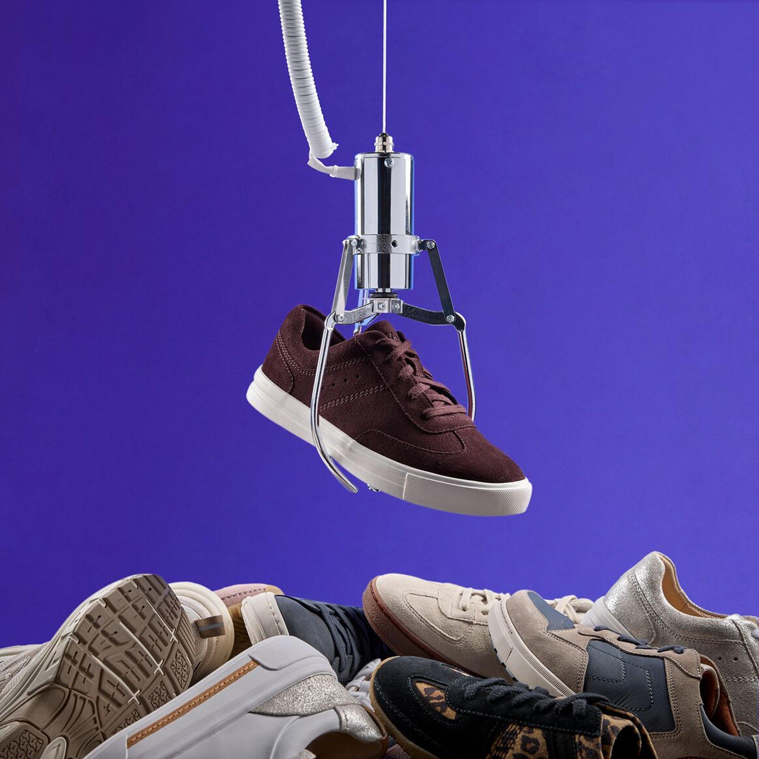 Makea Court Burgundy Suede