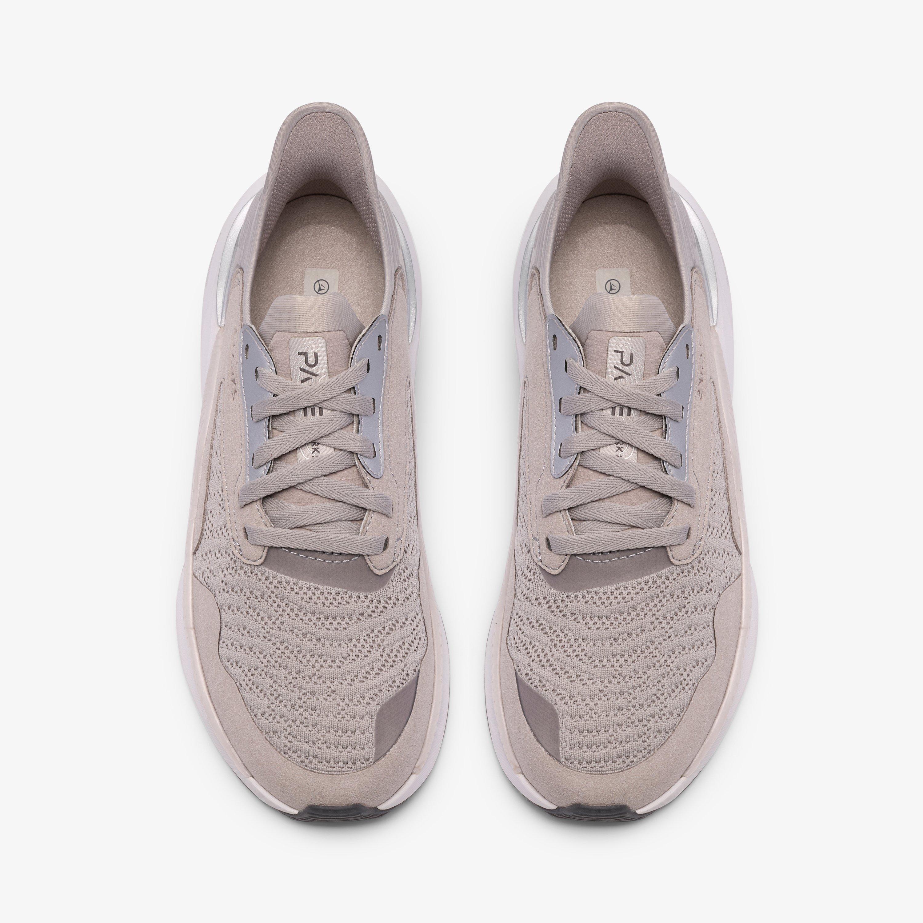 Clarks Pace — Grey