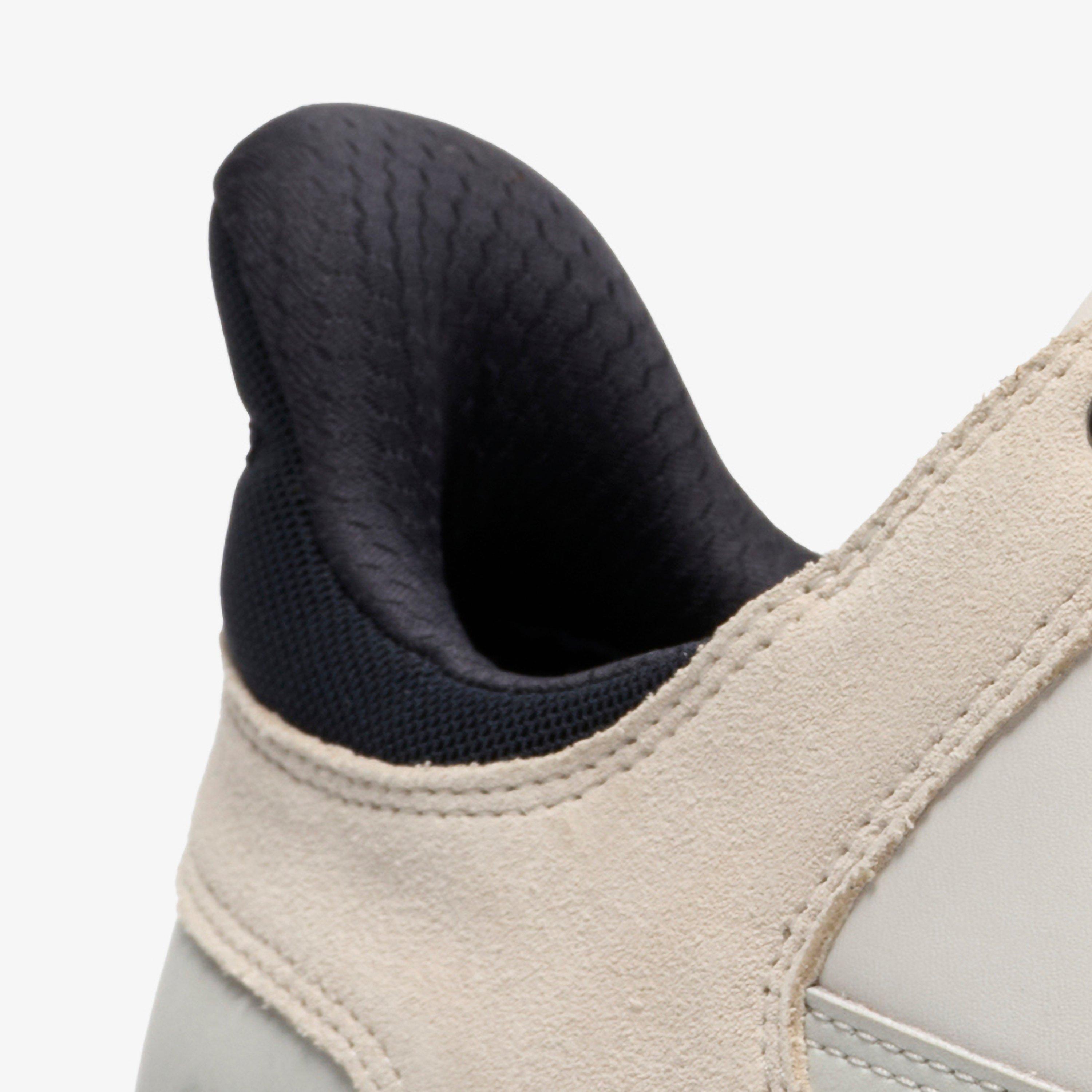 Mullan Easy — White