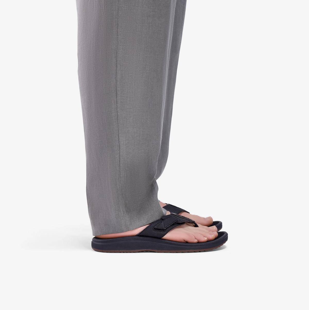Men's Breeze Flip Flops — Black