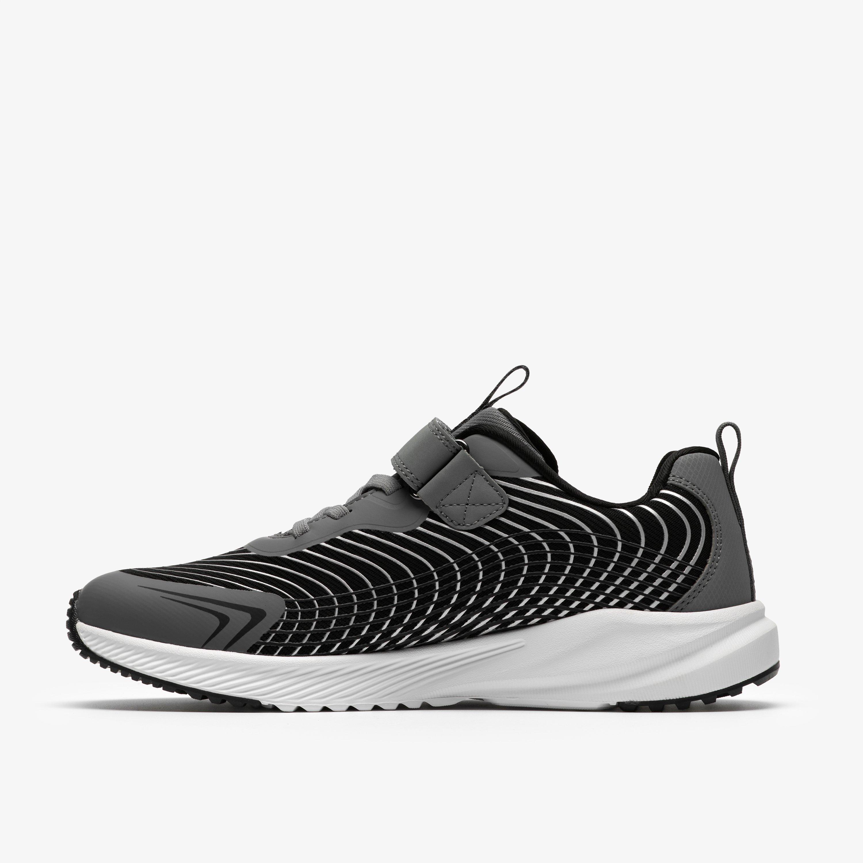 Deyes Dash Youth Black/Grey Trainers, view 2 of 6