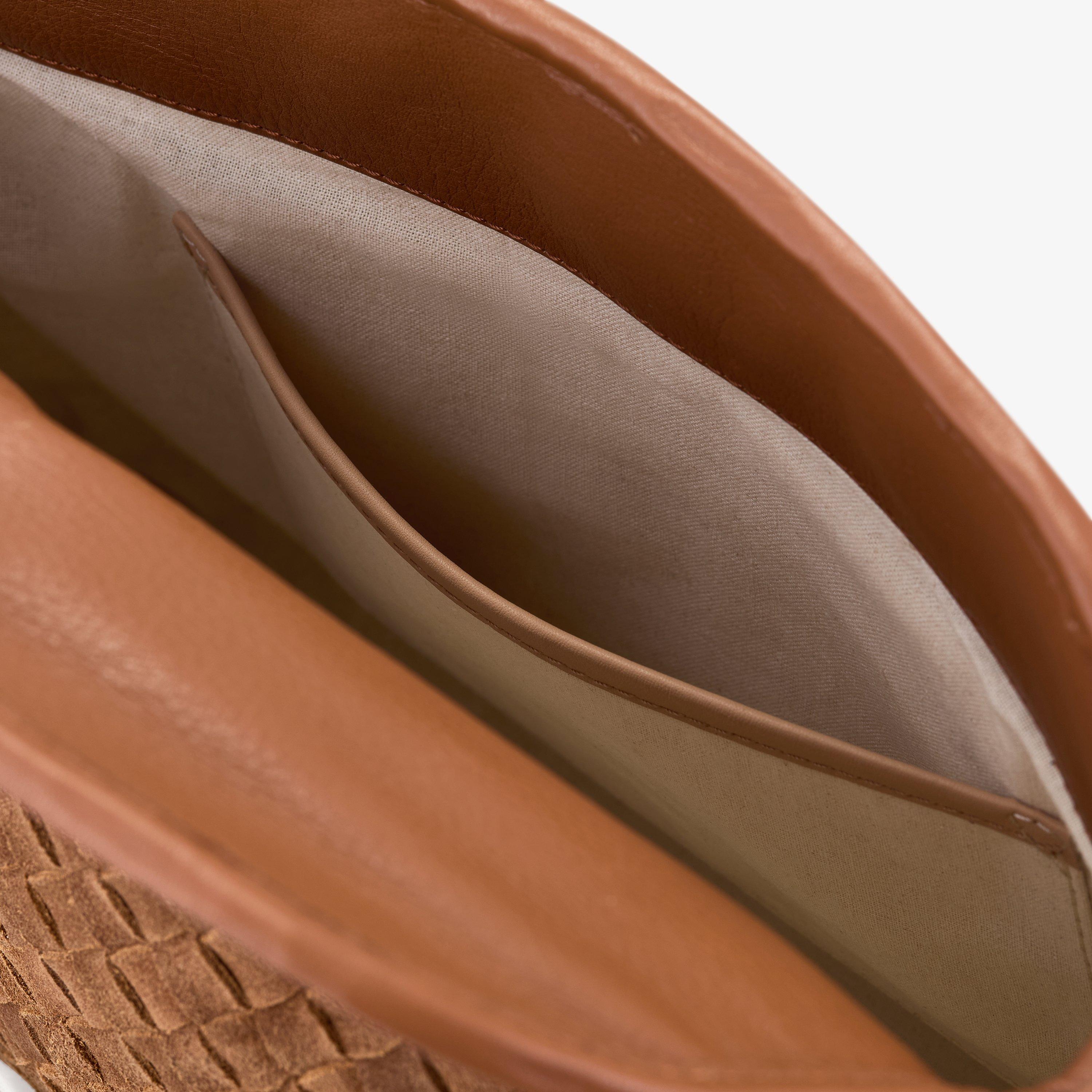 Leonie Woven — Brown