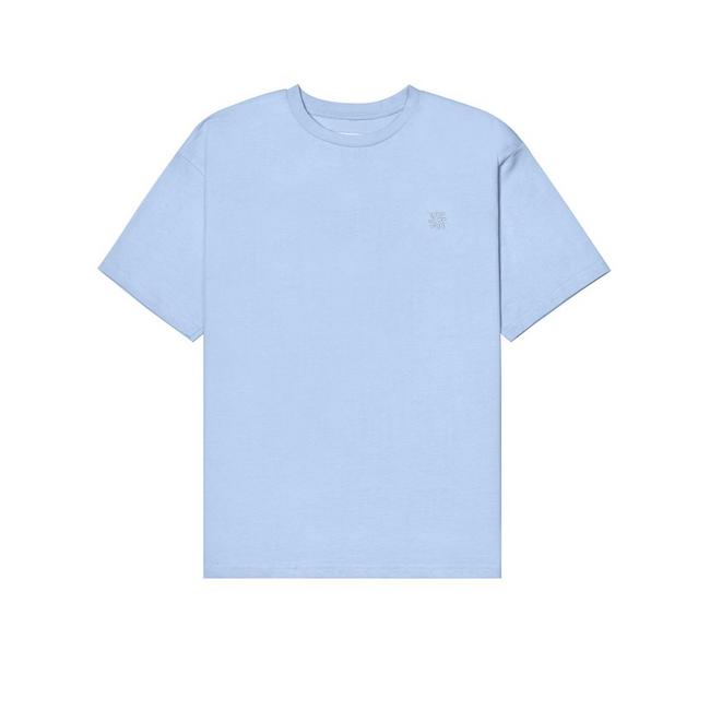 Clarks Cloudsteppers blue t-shirt.
