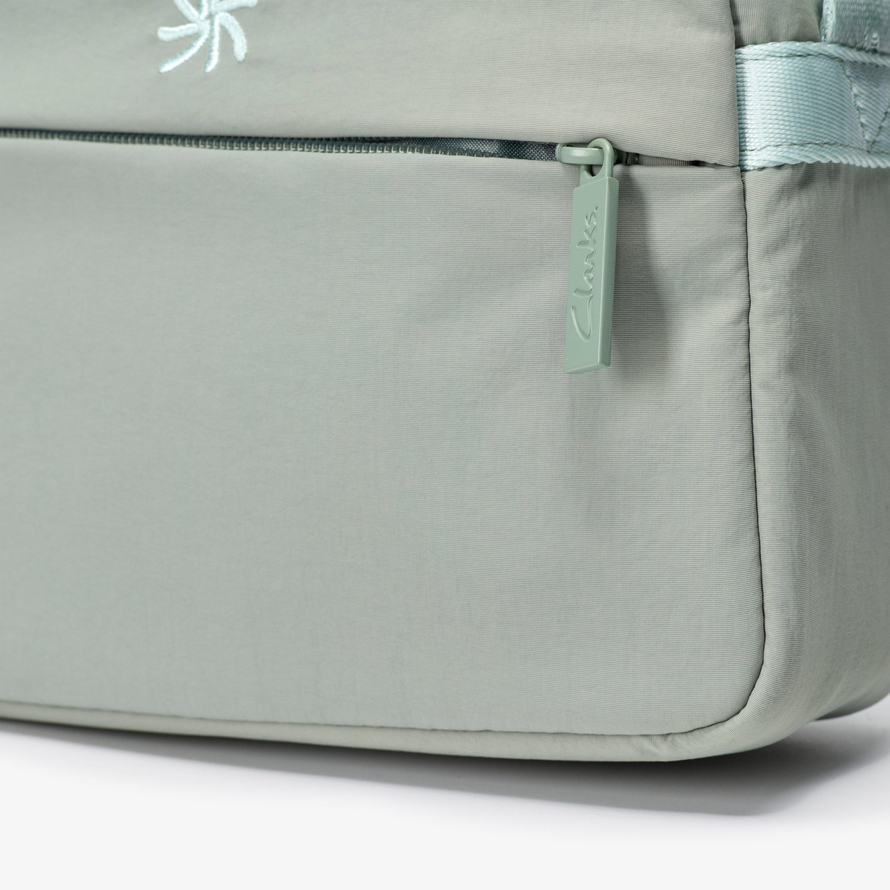 Cloudsteppers Crossbody Bag  — Green