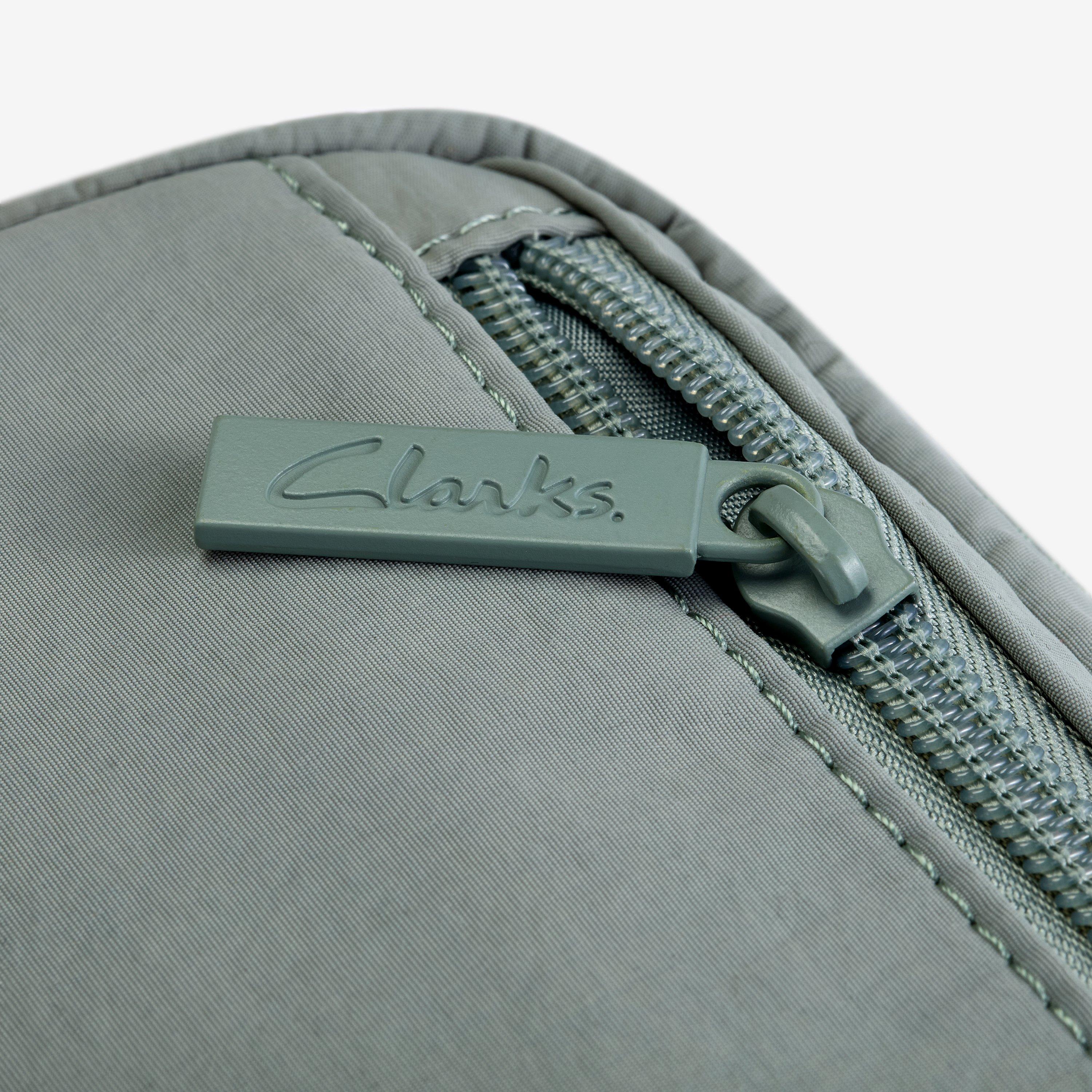 Cloudsteppers Small Pouch — Green