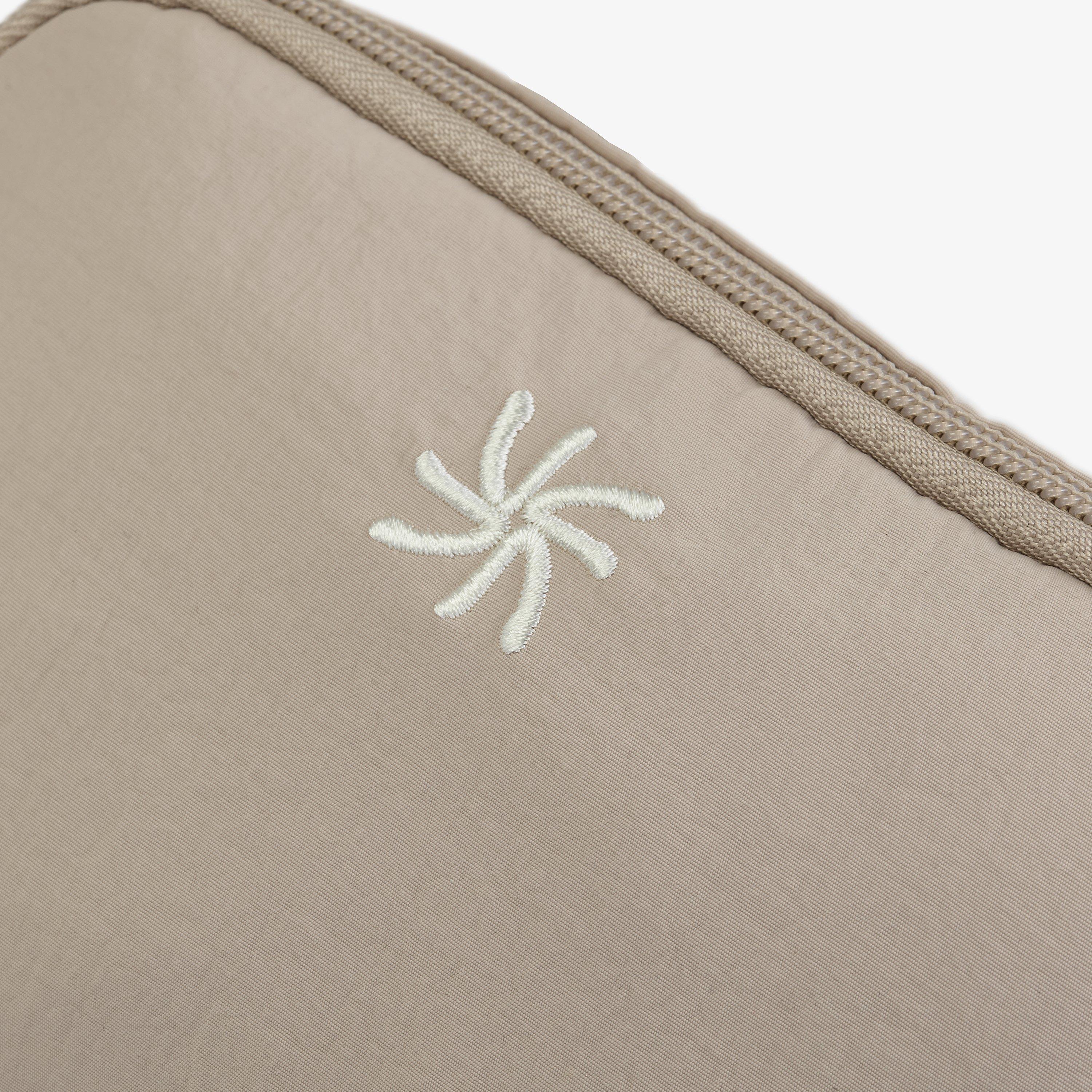 Cloudsteppers Small Pouch — Beige