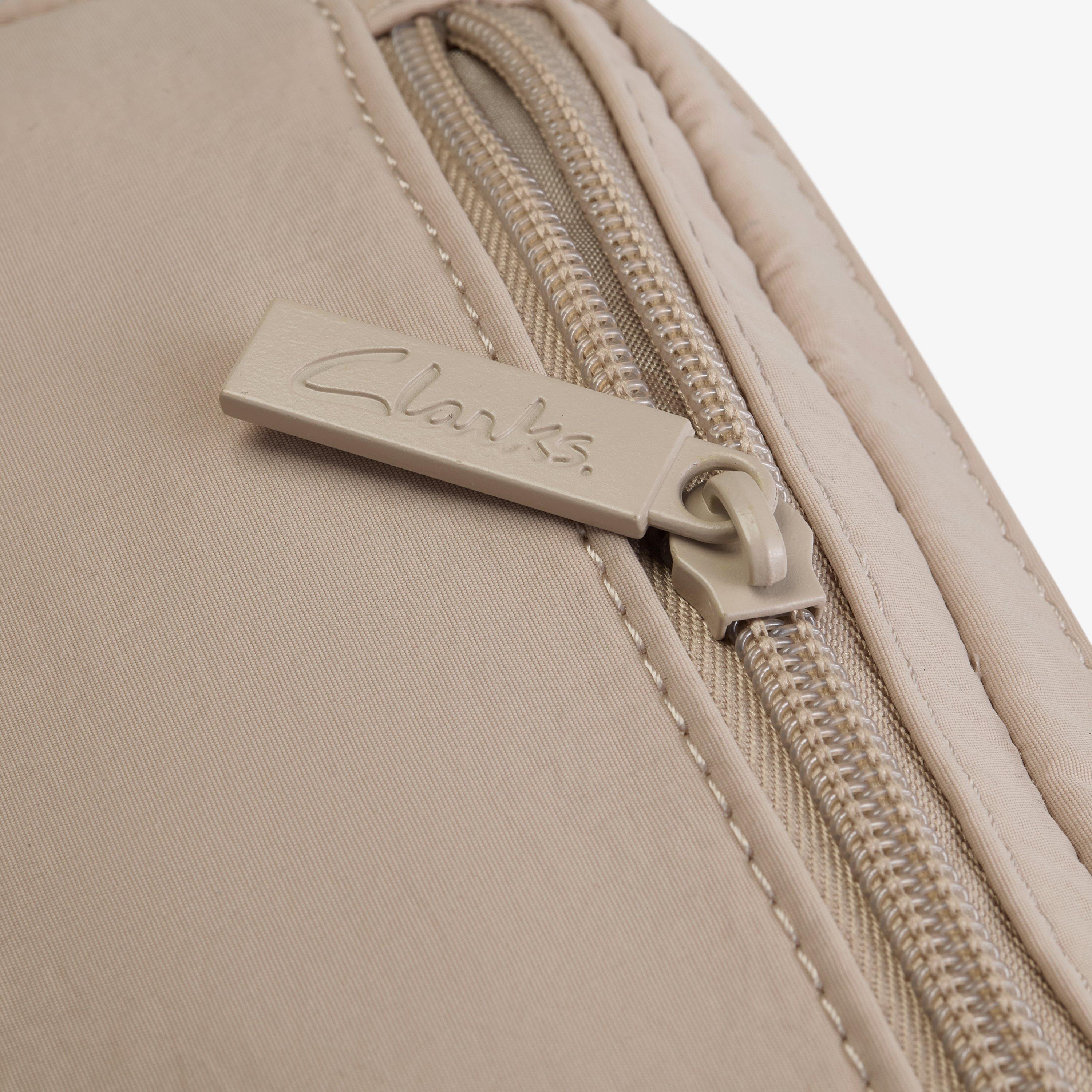 Cloudsteppers Small Pouch — Beige