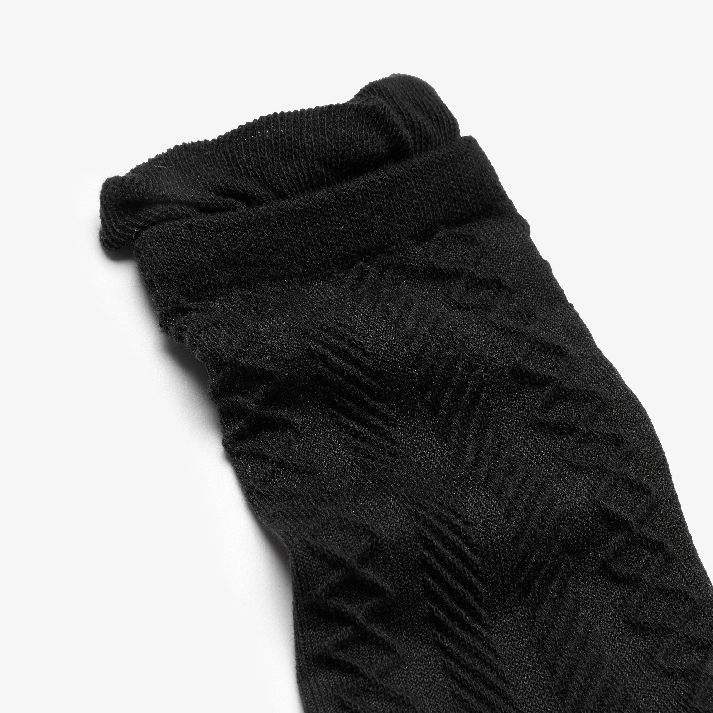 Ruffle Crew Sock — Black