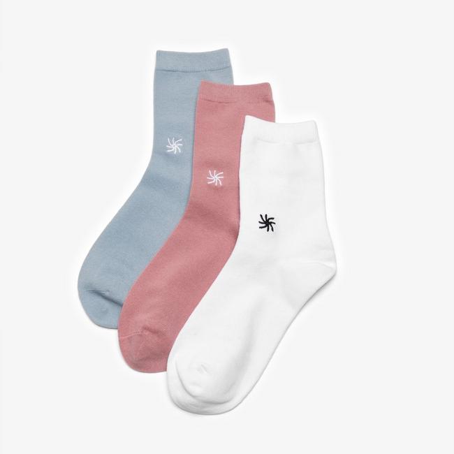 Clarks Cloudsteppers women's pastel 3-pack crew socks.