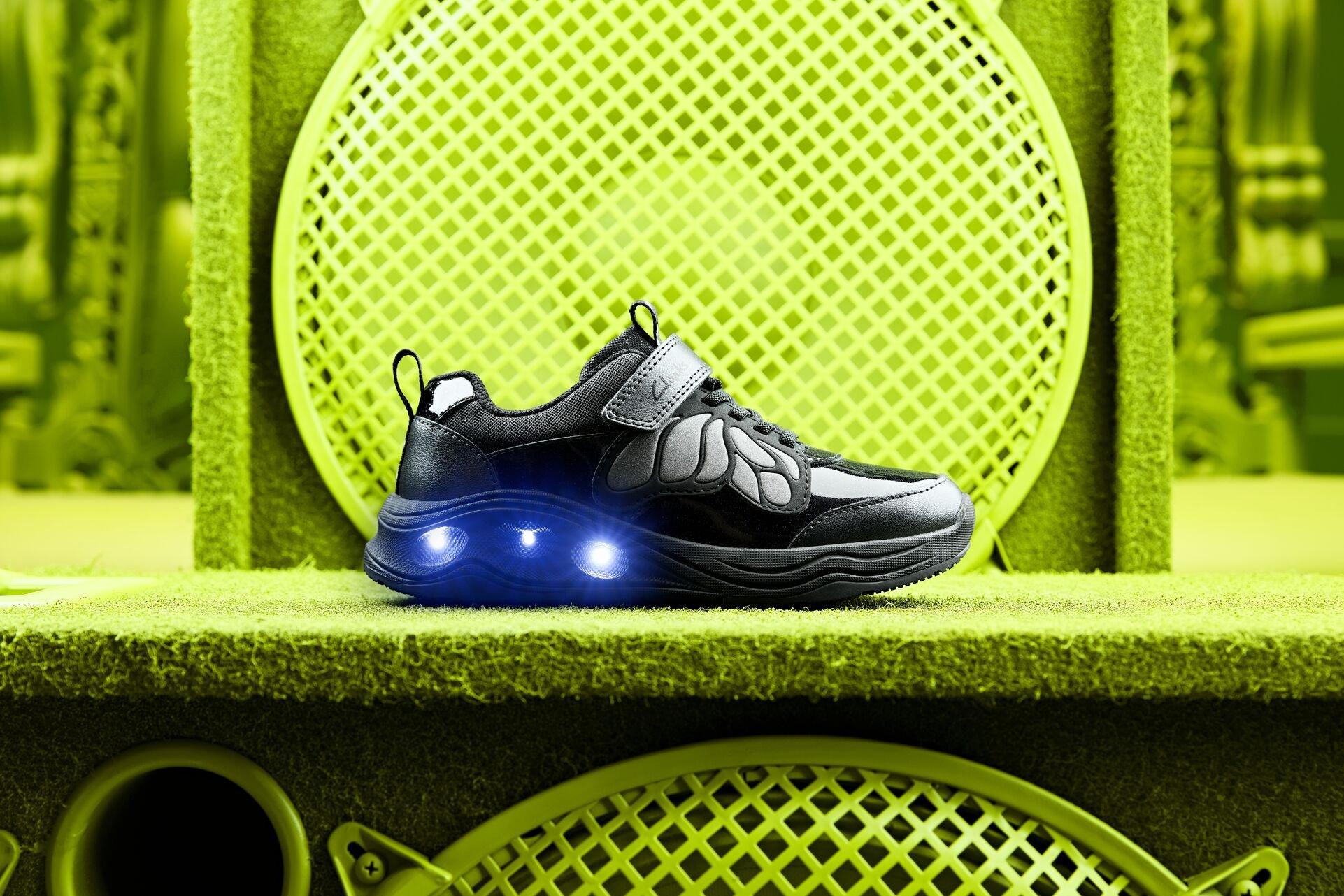 Gleam Fly Kid — Black