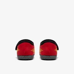 Fluffy Snug Toddler — Red 5