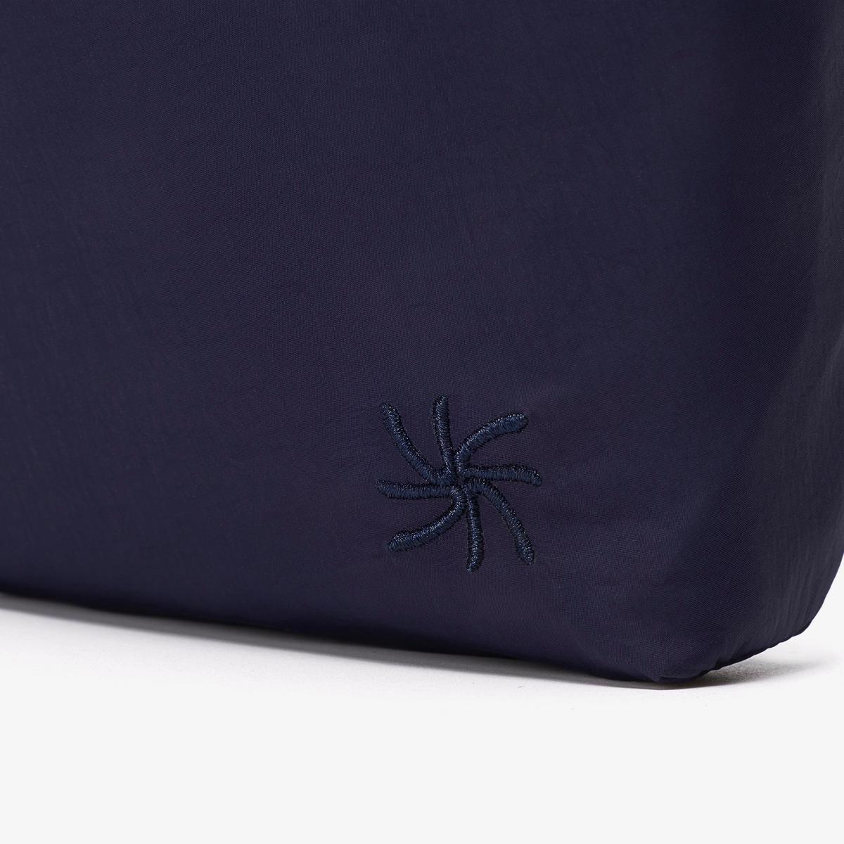 Cloudsteppers Mia Phone Crossbody Bag — Blue
