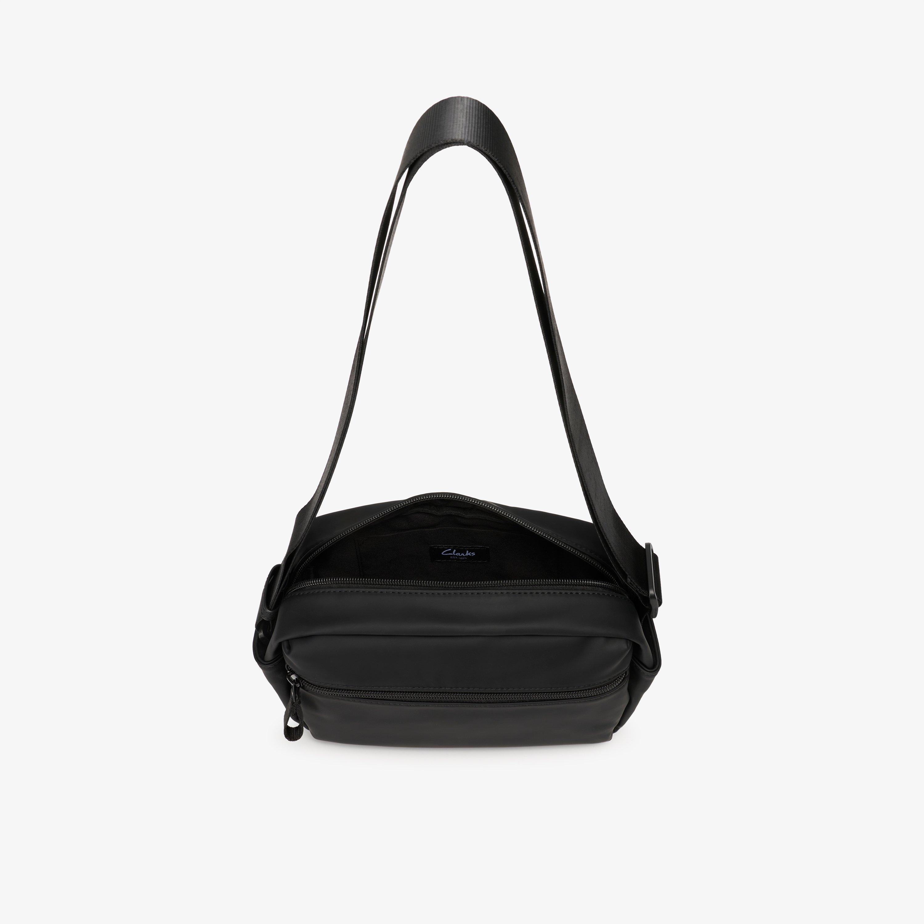 Fynn Cross — Black