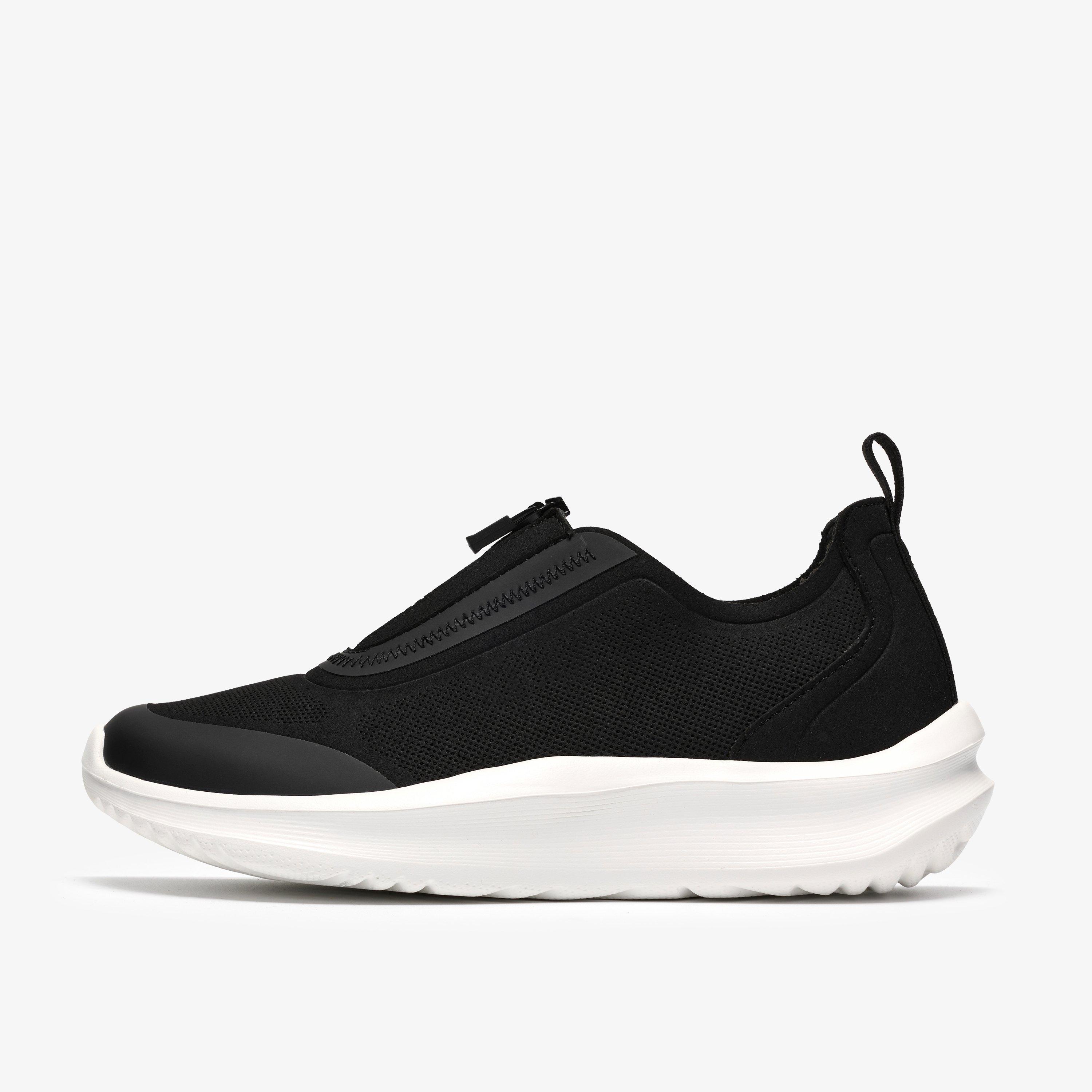Solevana Bay — Black