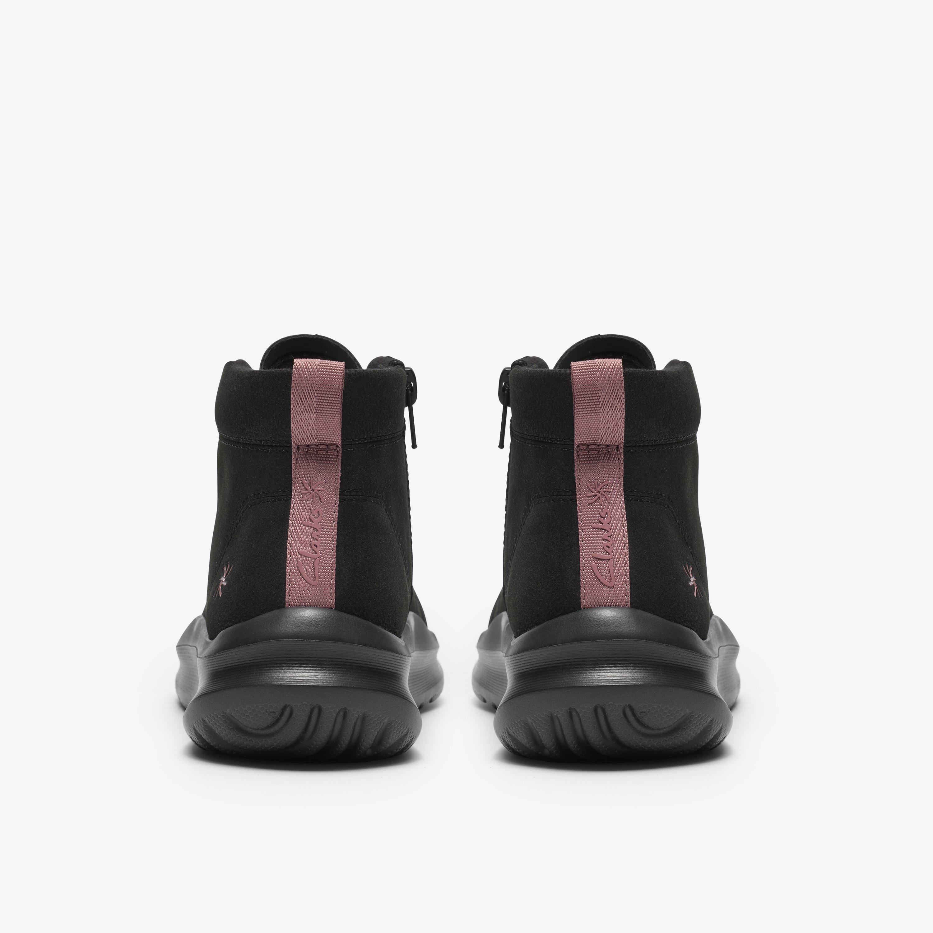 Solevana Clara — Black