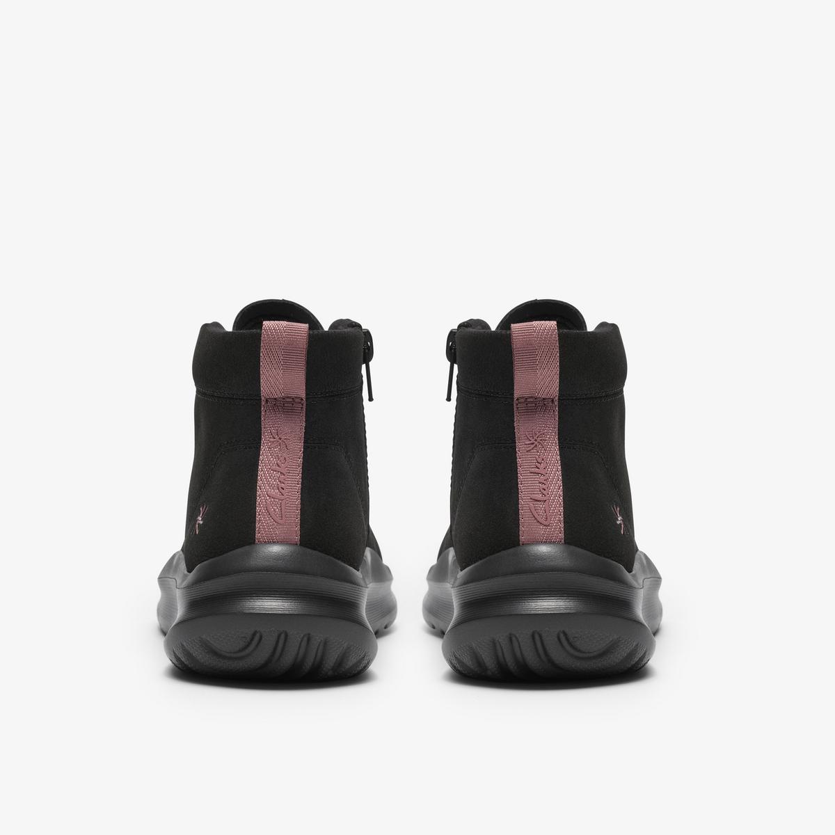 Solevana Clara — Black