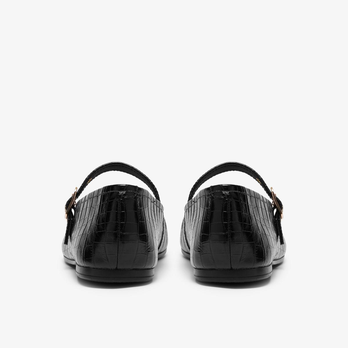 Livia Jane — Black