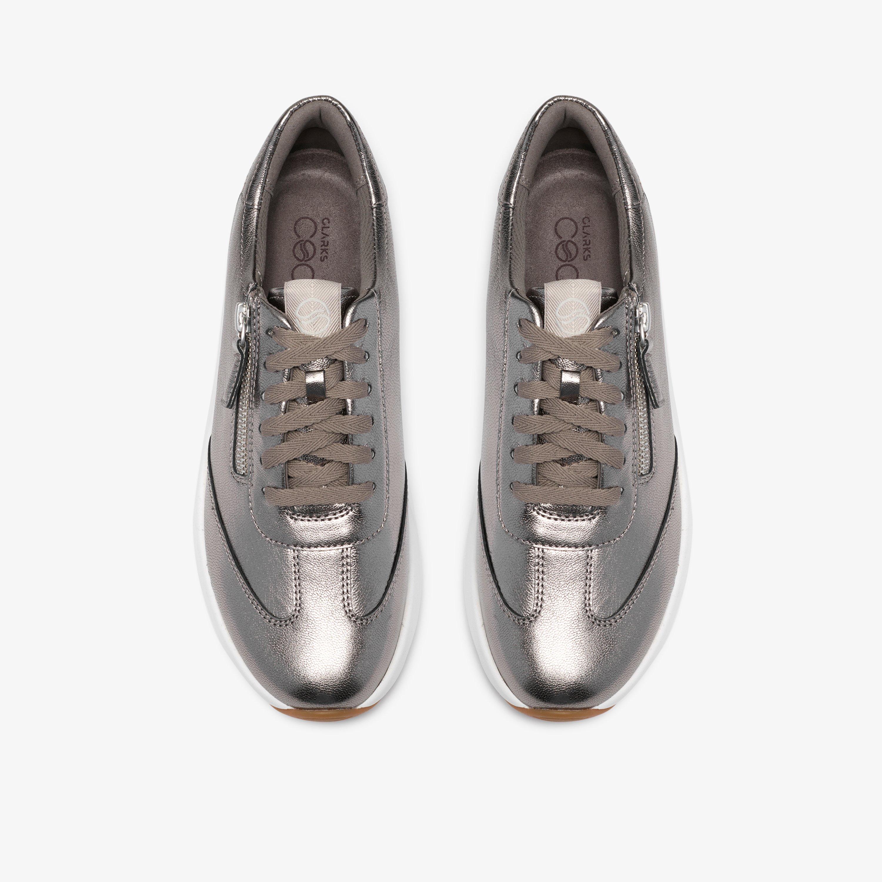 Code Run — Grey