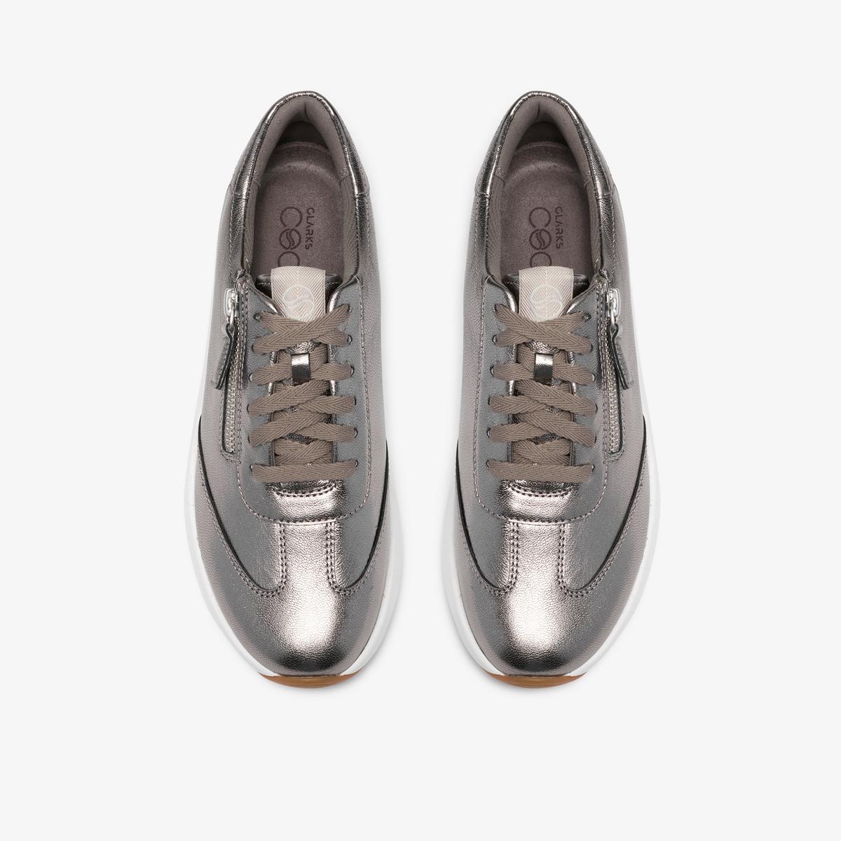 Code Run — Grey