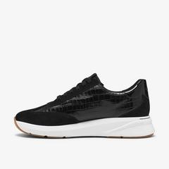 Code Run — Black 4