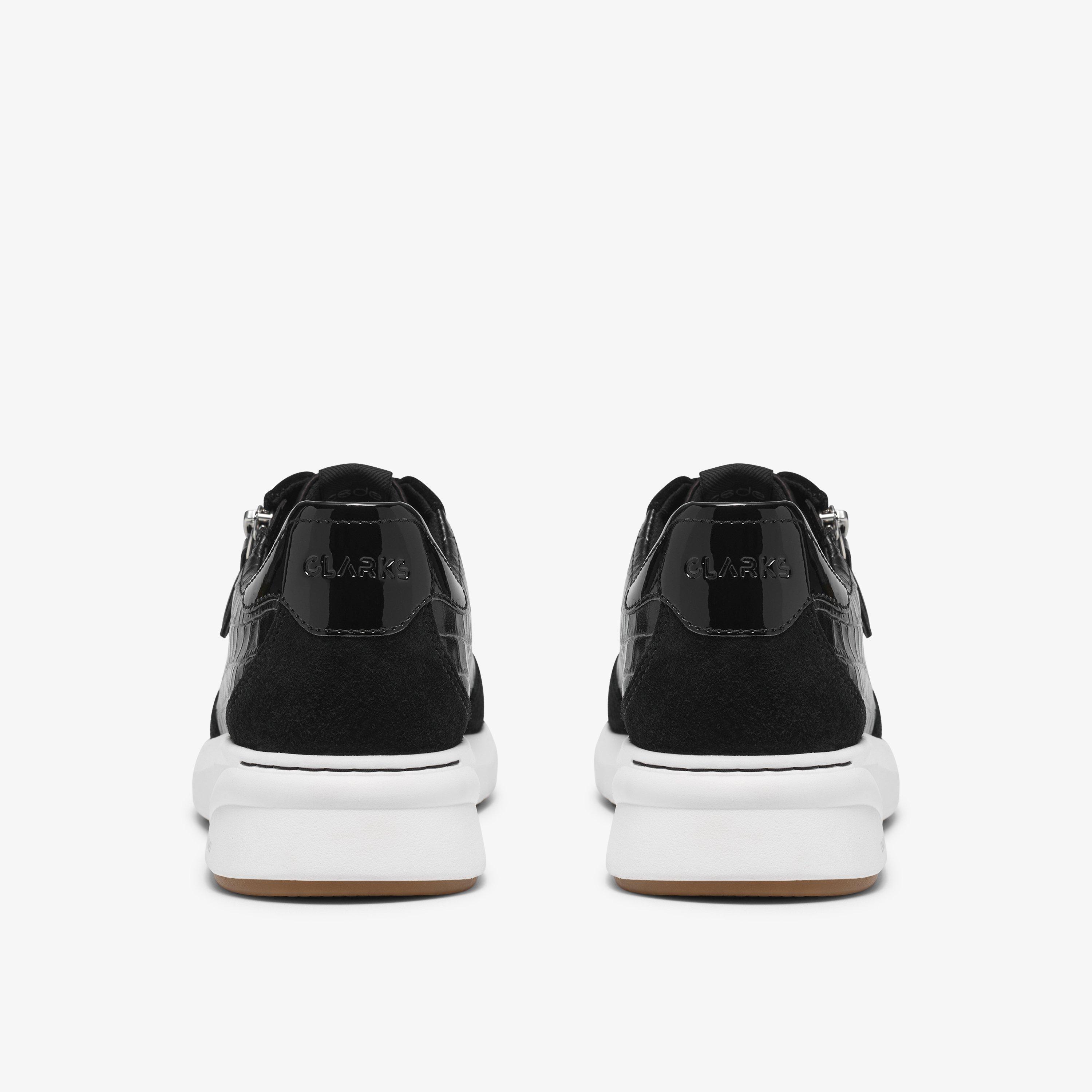 Code Run — Black