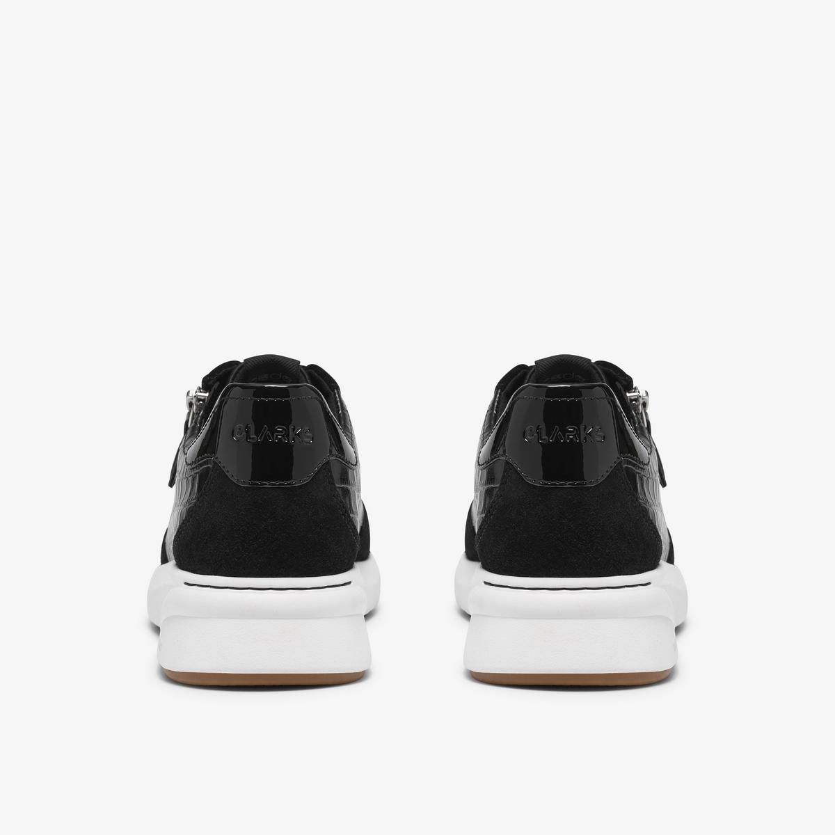 Code Run — Black
