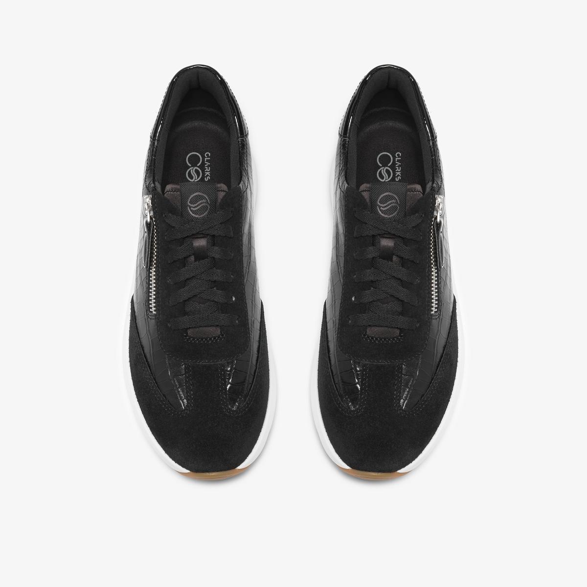 Code Run — Black