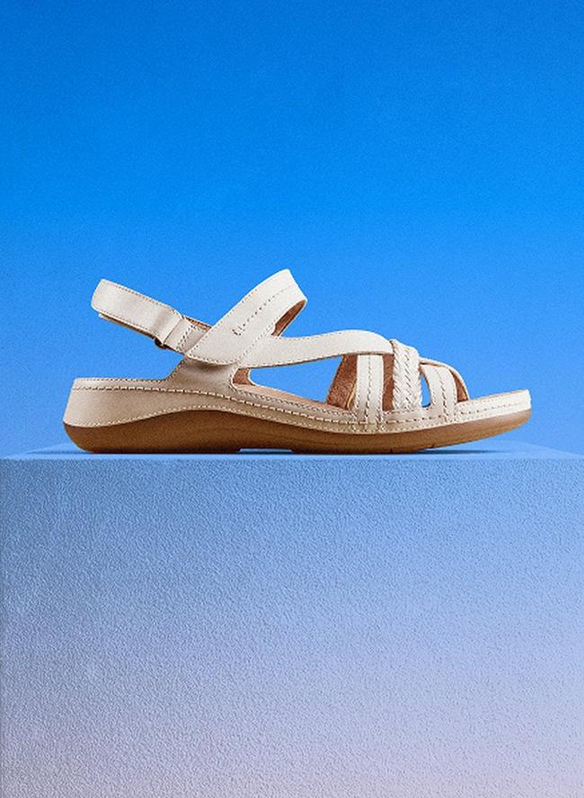 Cecily Strap Group Image