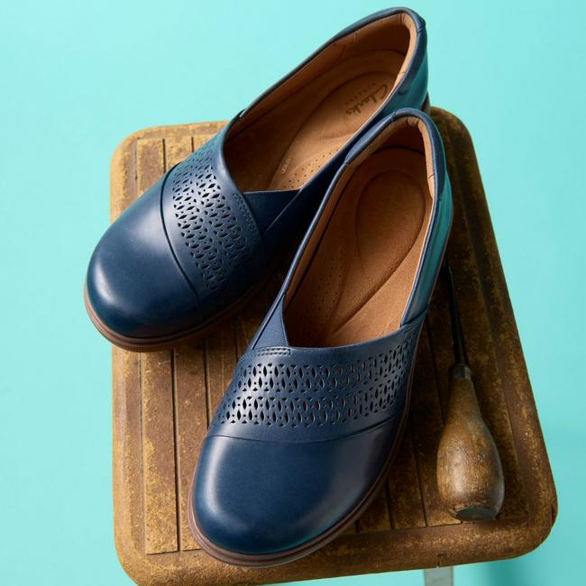 Shop Women's Comfort Shoes