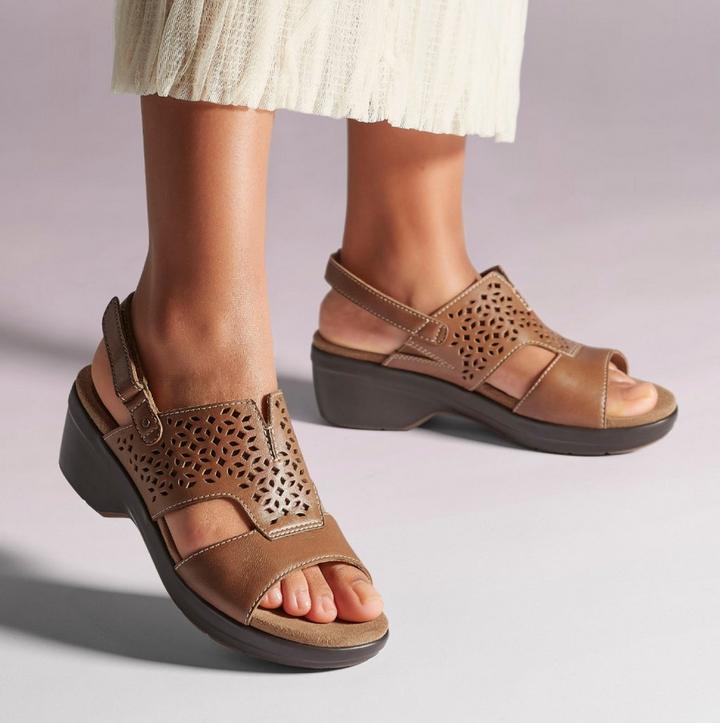 clarks shoes shop