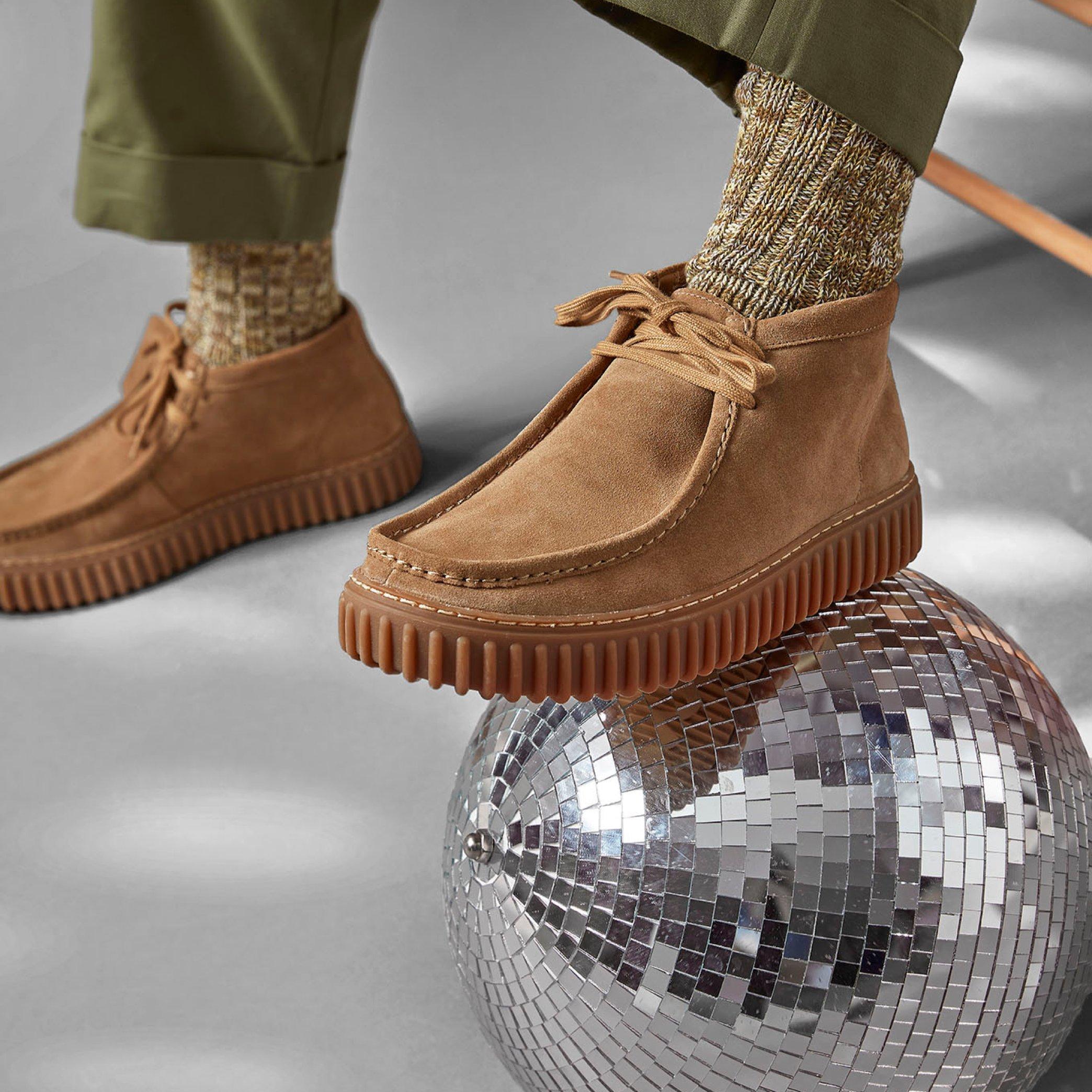 clarks shoes wholesale