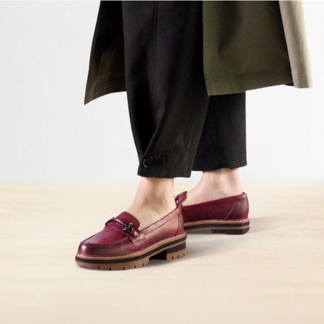 Clarks women's Orianna Bit Burgundy casual loafers.