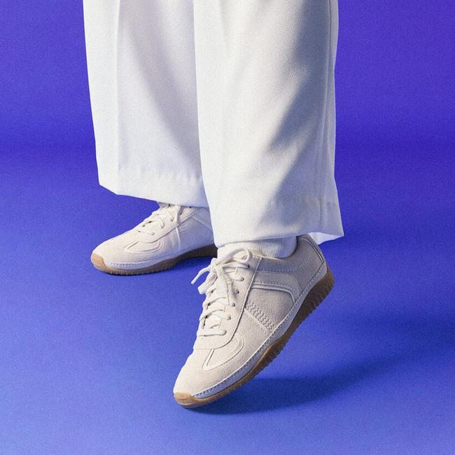 Meridor Lo in Off White