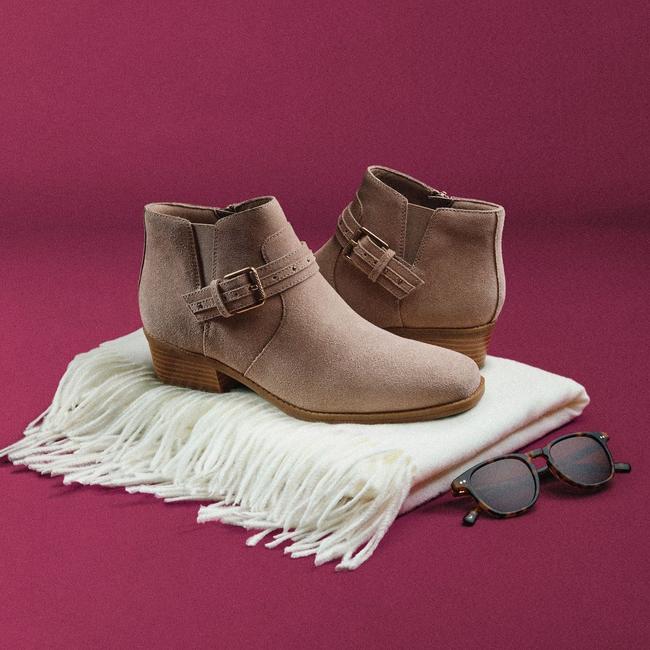 Women's New Fall Boots 25% Off