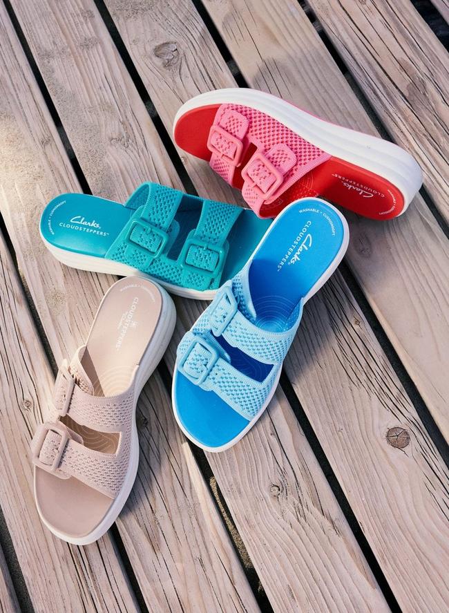 Breeze Cove in Black