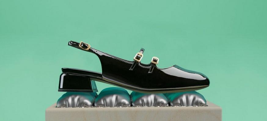 Clarks Daiss30 Black Patent