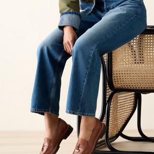 The Ultimate Guide to Versatile Shoes for Your Capsule Wardrobe