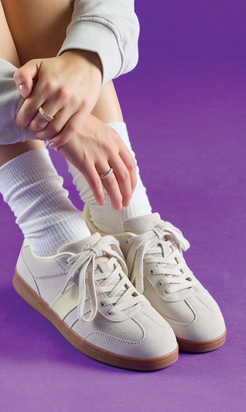 Seco Speed in Off White Suede