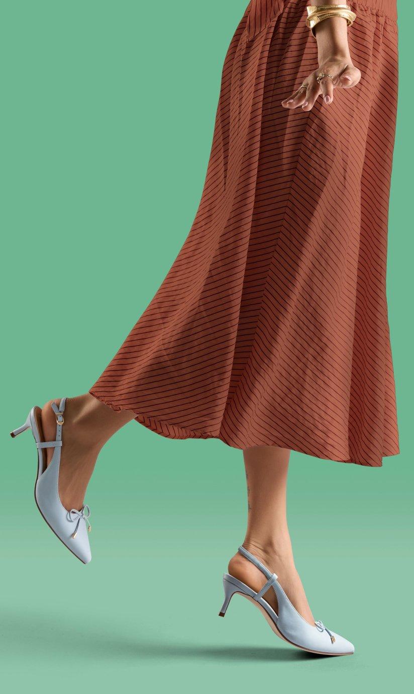 Zarey Bow in Light Blue