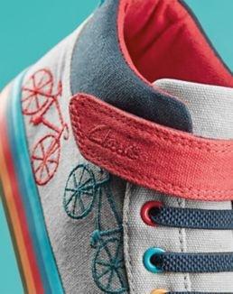 Close up of the Foxing Hi Race Kid Grey Combination shoe