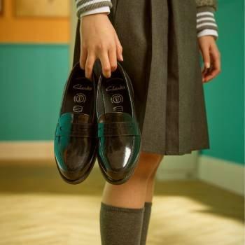 Clarks Ath Comic T - Scarpe Sportive Bambino Con Tomaia In Pelle Disney, Chiusura Veloce A Strappo, Perfette Per Gioco E Avventura