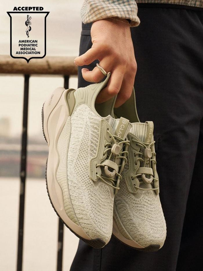 Pace Rise Ultimate Walking Shoes