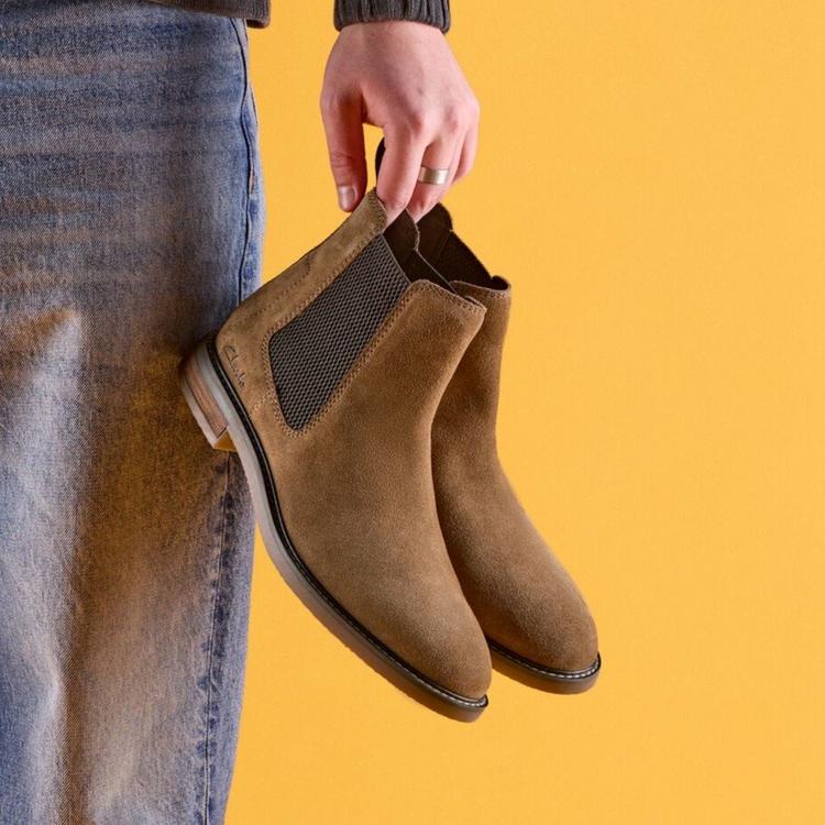 Men's Boots with Extra Light technology