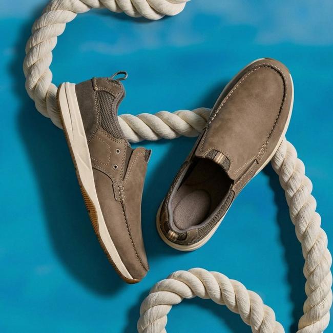 Men's vacation ready shoes