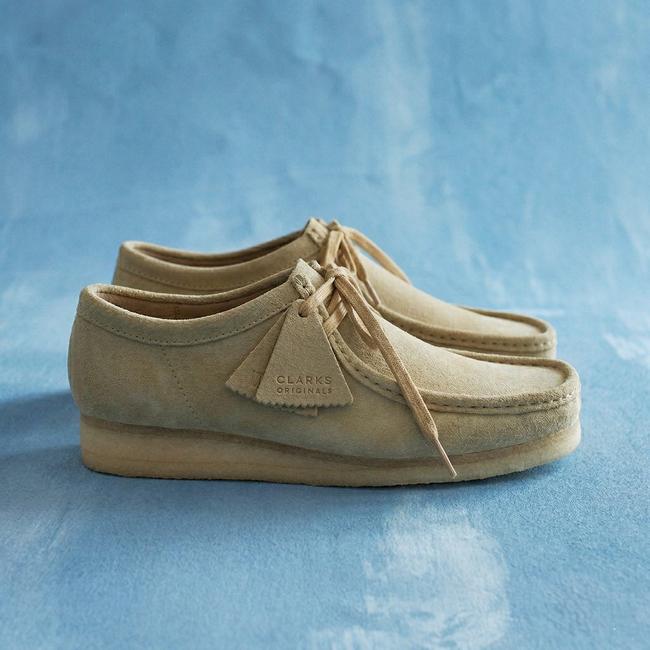 Wallabee in maple suede