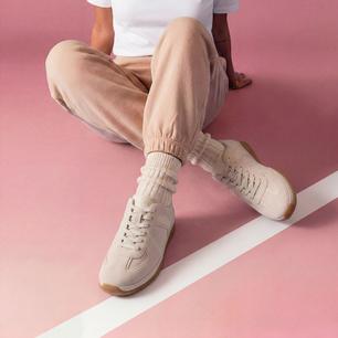 How to Keep Your White Shoes White