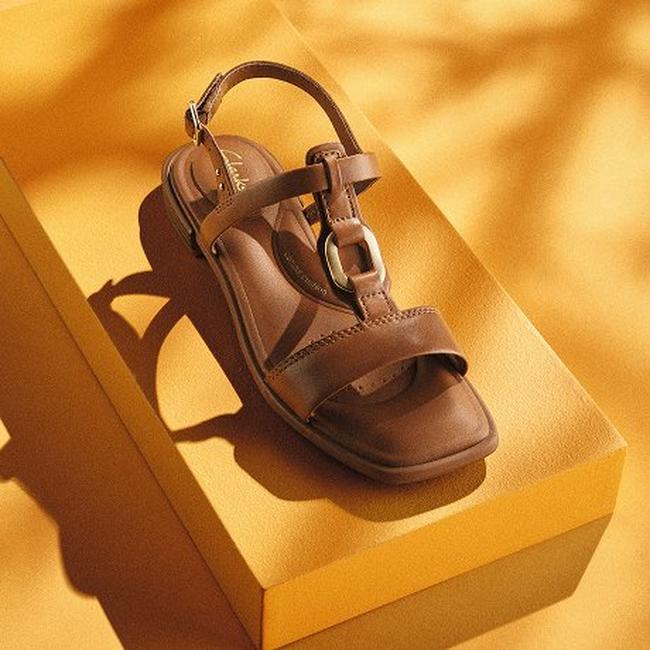 Magasiner les sandales plates pour femme