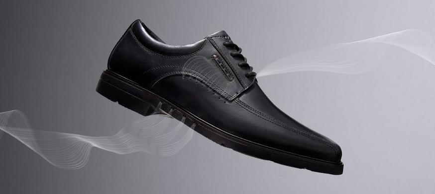 Clarks Plimsolls in Black